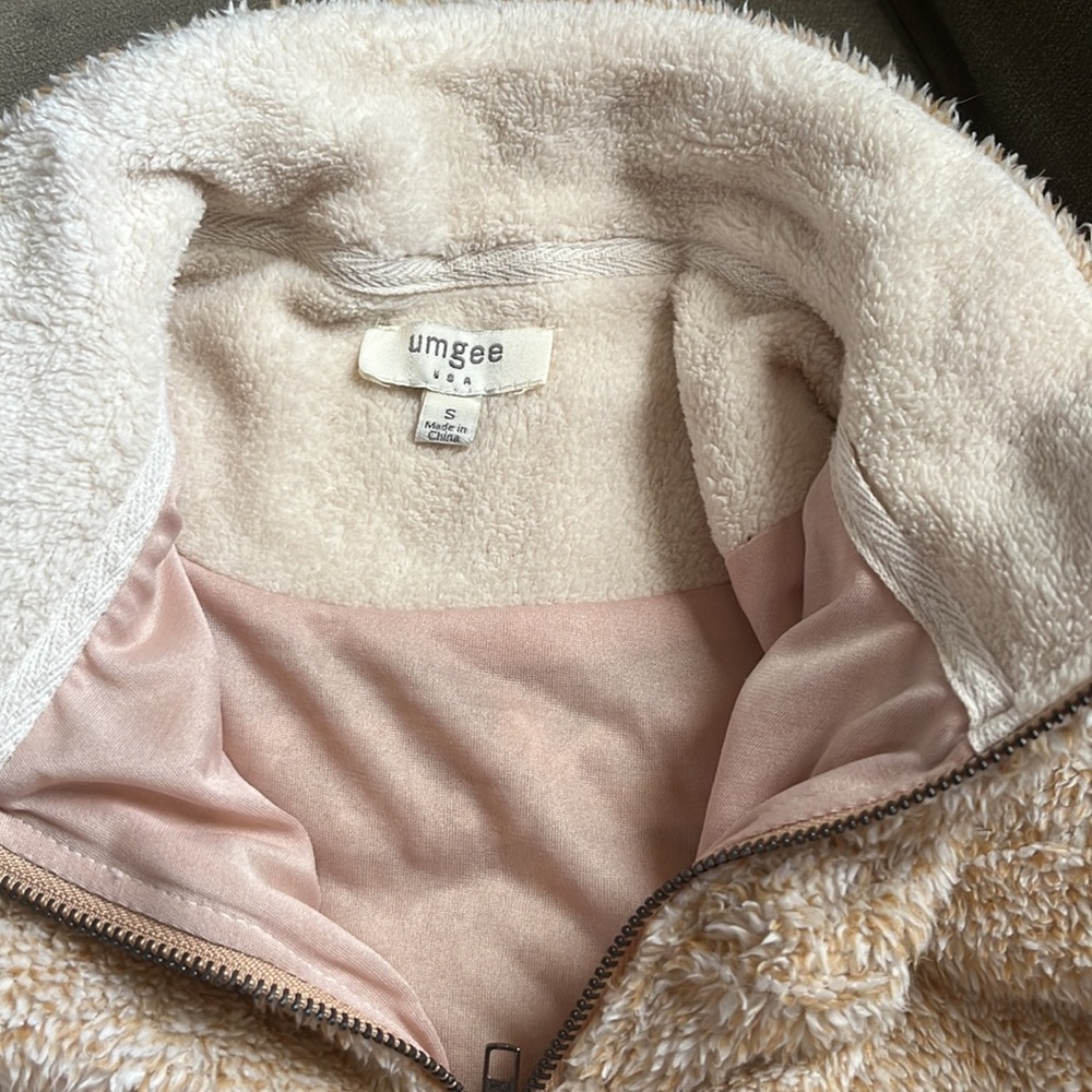 Umgee pullover sweater - Picture 8 of 13